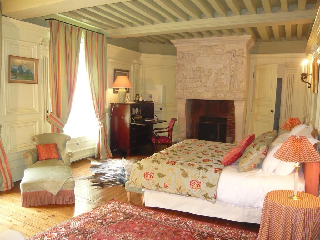 Chateau De Beneauville Bed & Breakfast Petiville  Exterior photo